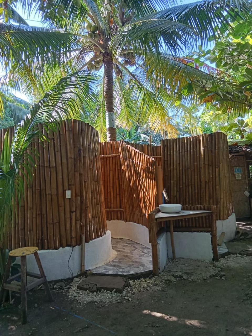 Georgia'S Neverland Hostel Insula Malapascua Exterior foto