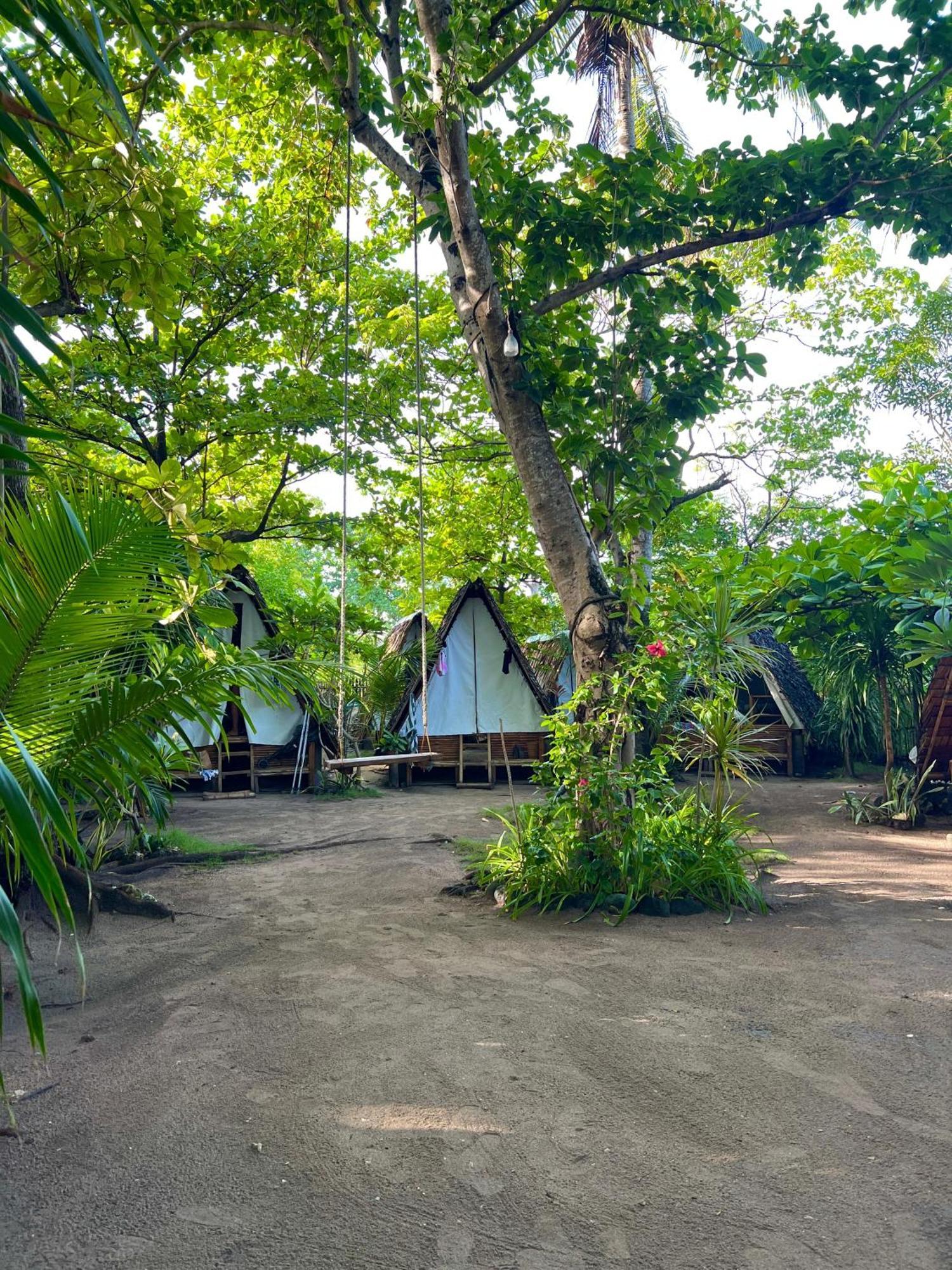 Georgia'S Neverland Hostel Insula Malapascua Exterior foto