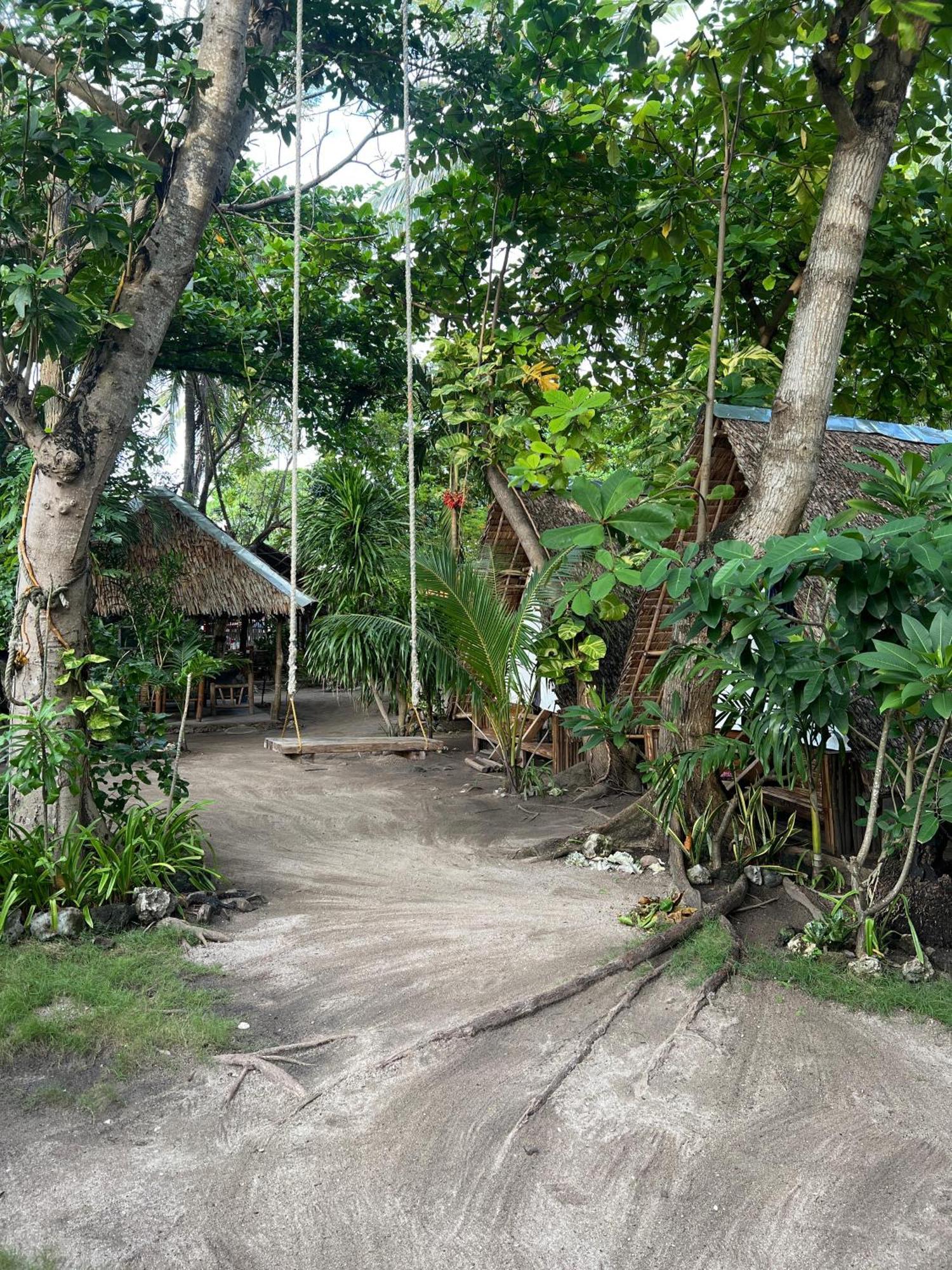 Georgia'S Neverland Hostel Insula Malapascua Exterior foto